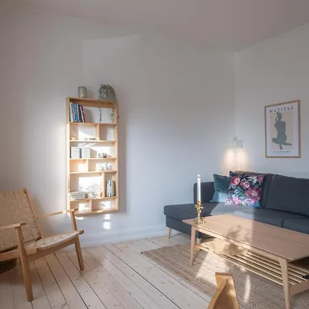 Appartamento Apartment Sleeps 2 With Free Parking Aalborg
